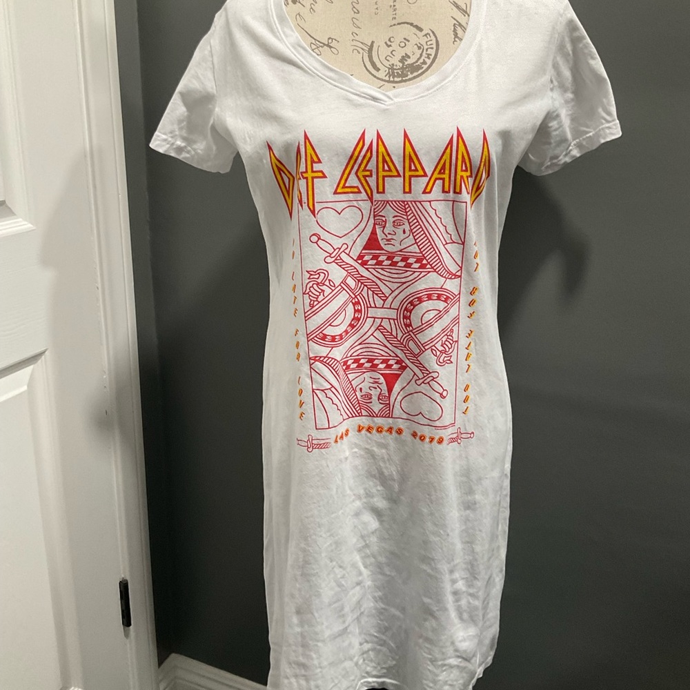 NWOT DEF LEPPARD T SHIRT DRESS BY LIVE AND TELL